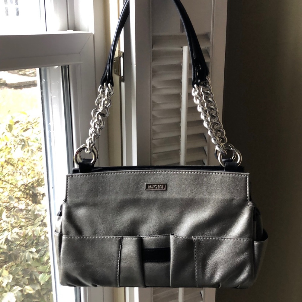 Miche Handbag - 4 covers and 2 sets pf handles